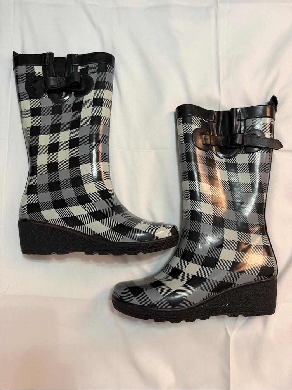 Capelli New York Checkered Wedge Rain Boots US 9
